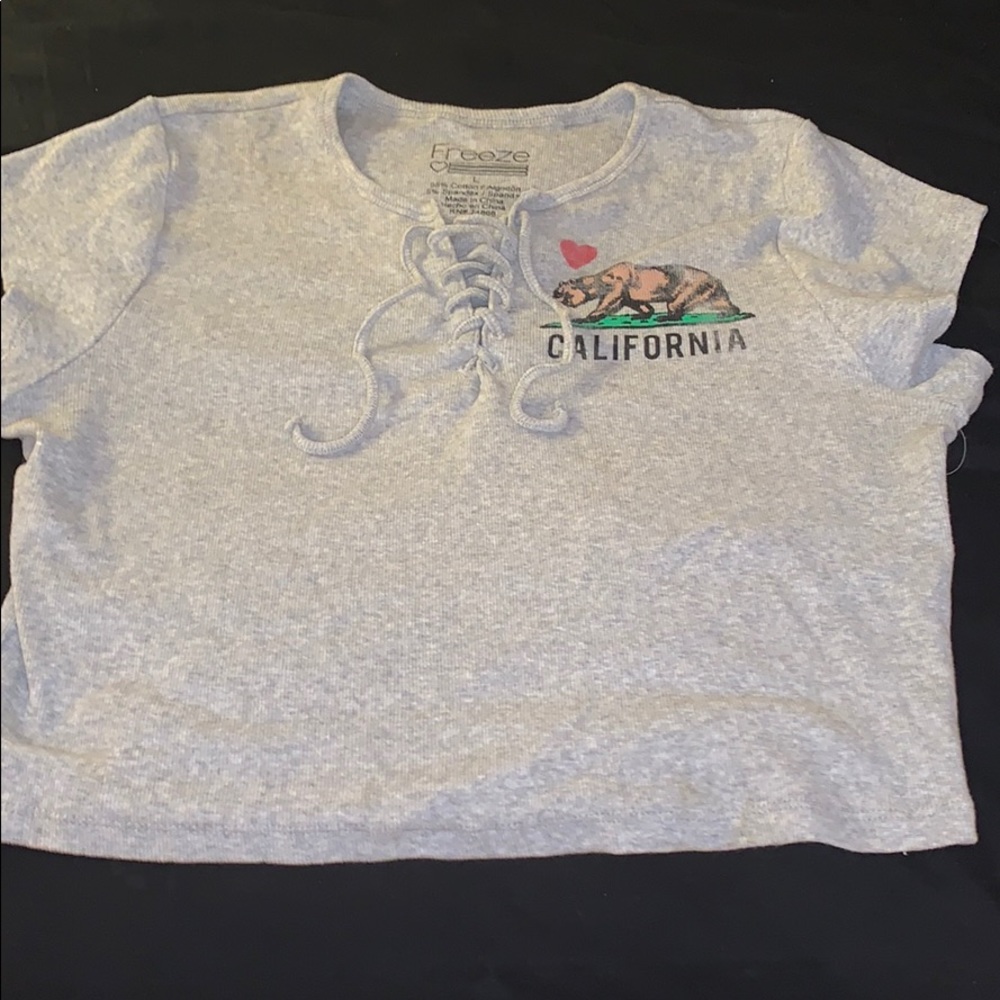 California Love logo ❤️ cropped tee Never worn!